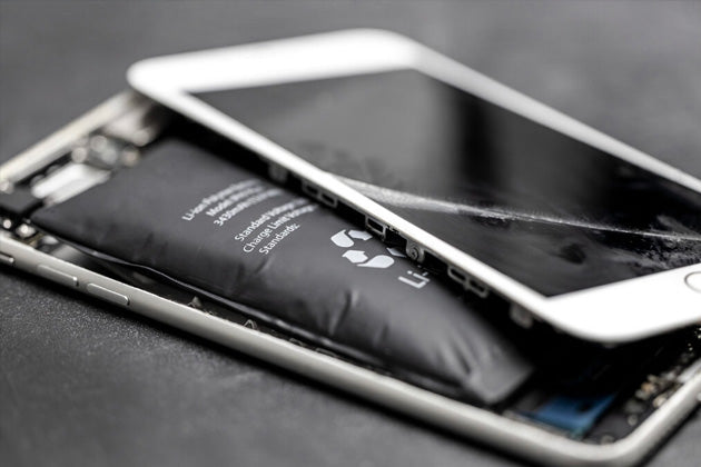 Batteries gonflées : causes, risques et solutions pour vos appareils (PC, smartphones, tablettes)